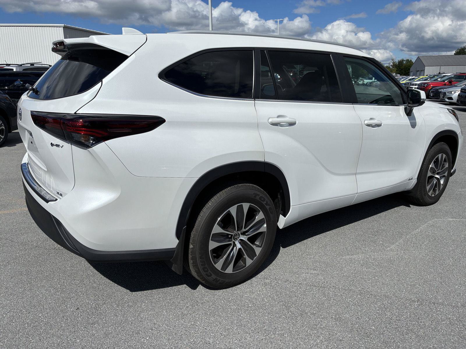 Used 2026 Toyota Highlander XLE AWD/4WD image 7
