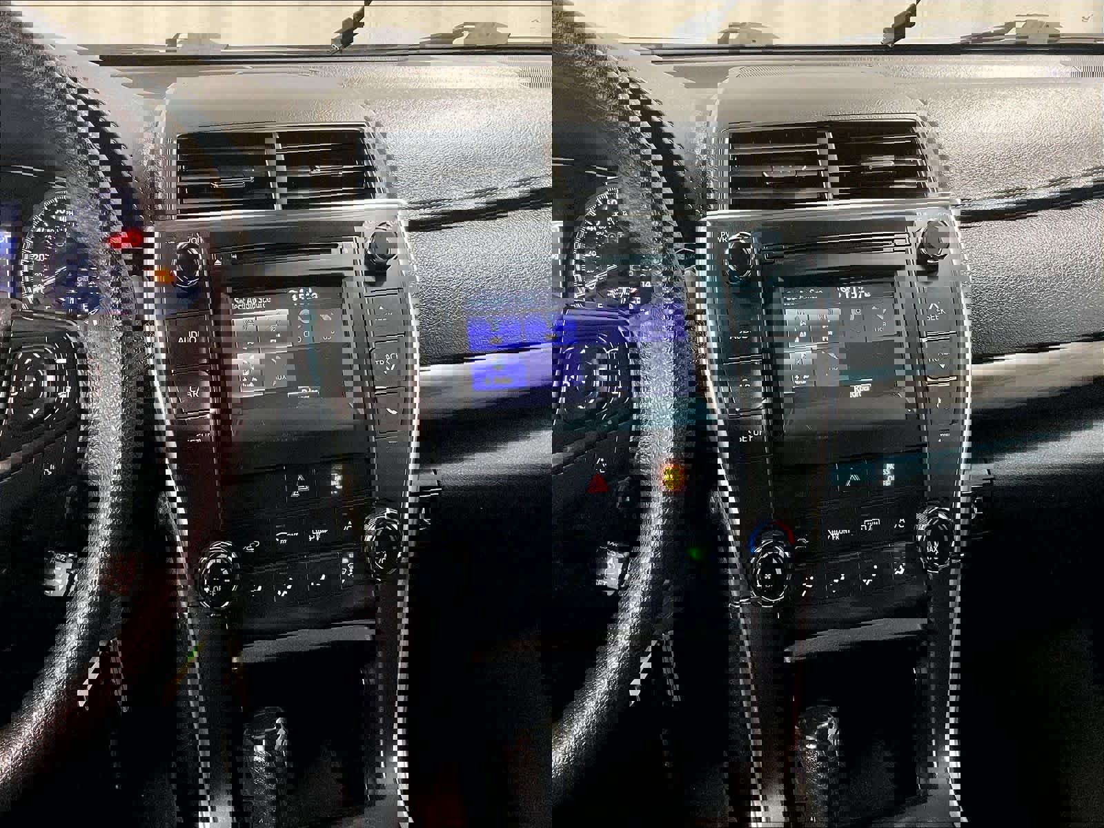 Used 2017 Toyota Camry LE image 18