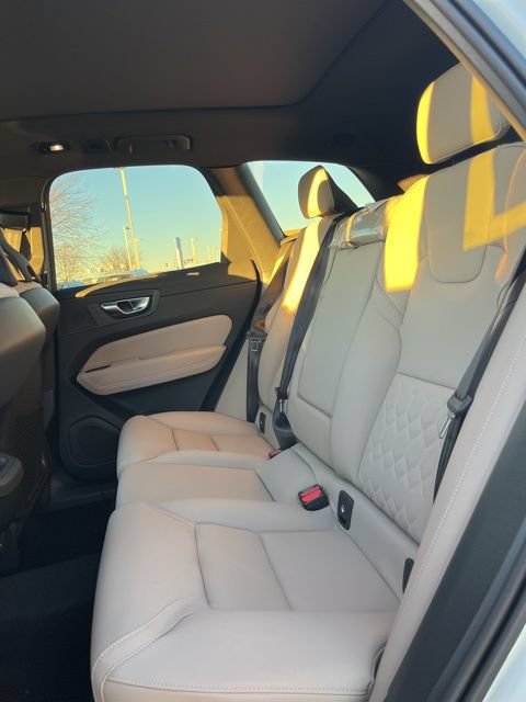 New 2026 Volvo XC60 B5 Core AWD/4WD image 16