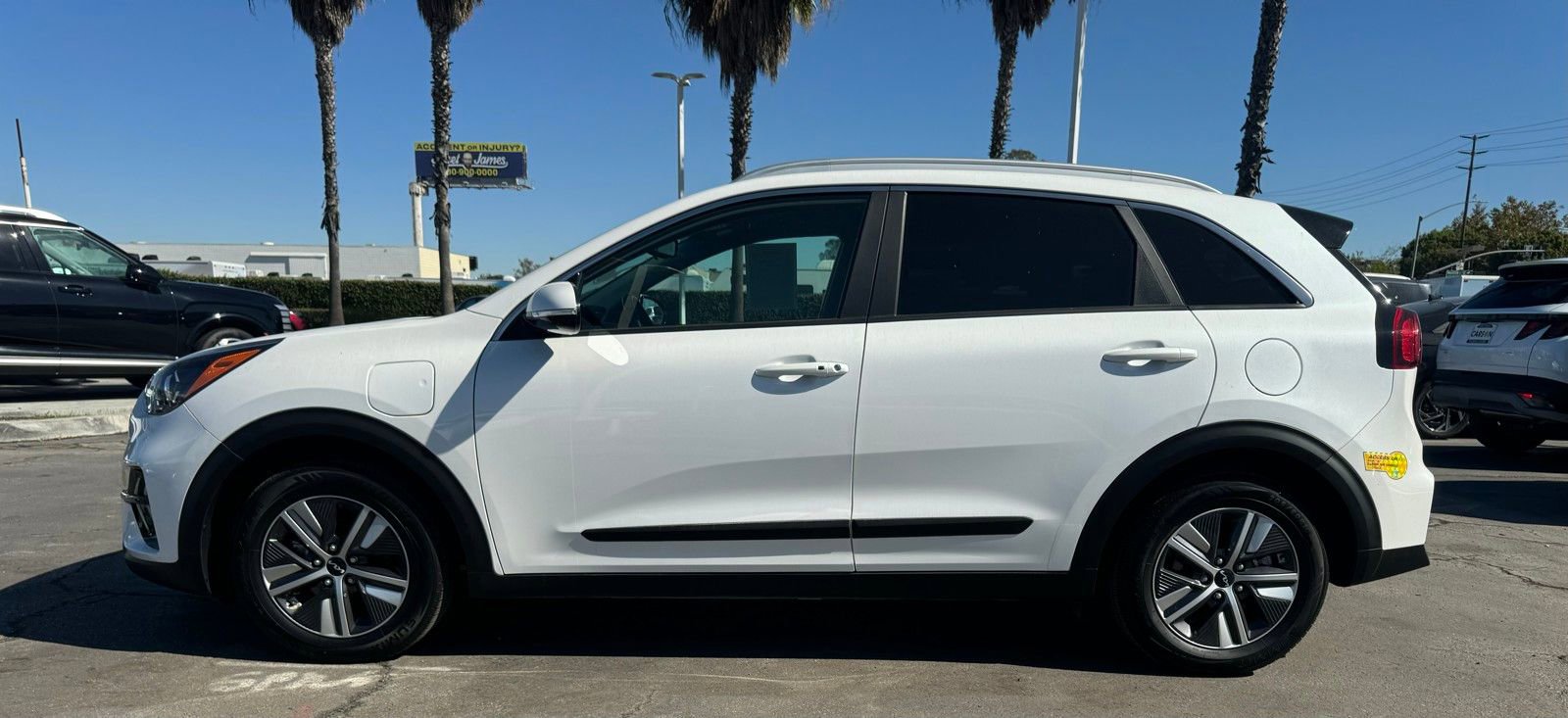 Used 2022 Kia Niro EX image 13