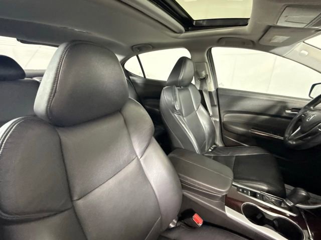 Used 2016 Acura TLX w/ Technology Package FWD image 35