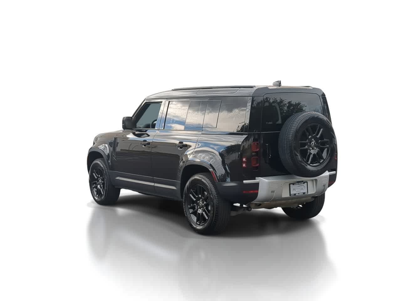 Used 2025 Land Rover Defender 110 S AWD/4WD image 6