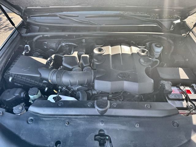 Used 2020 Toyota 4Runner Limited image 33