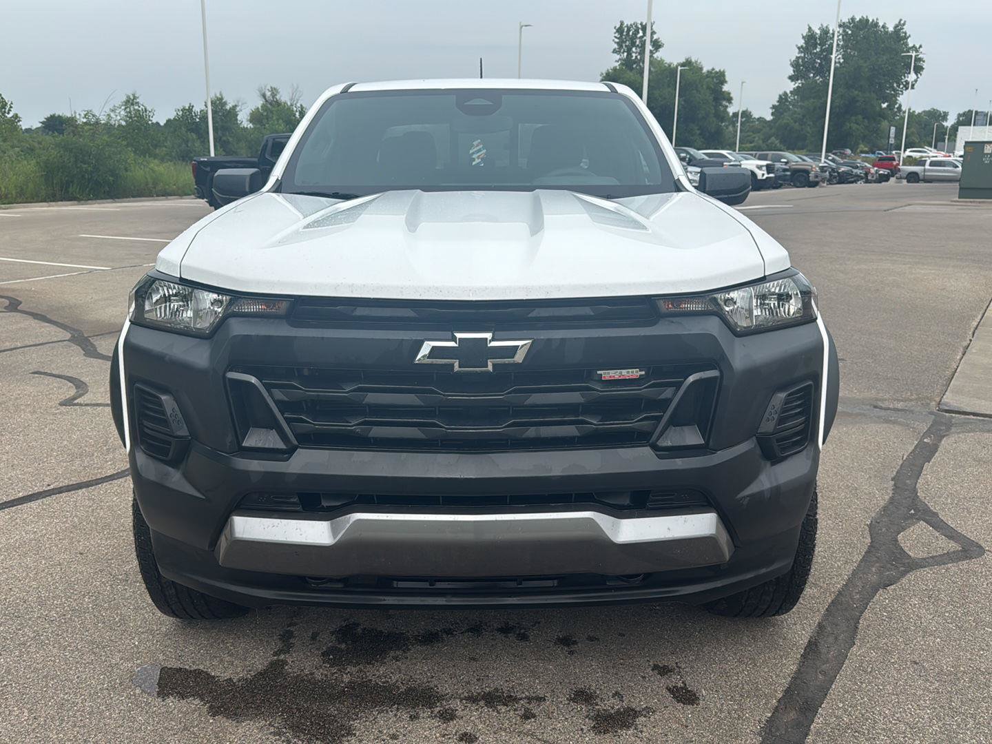 Used 2024 Chevrolet Colorado Trail Boss w/ Advanced Trailering Package AWD/4WD image 8