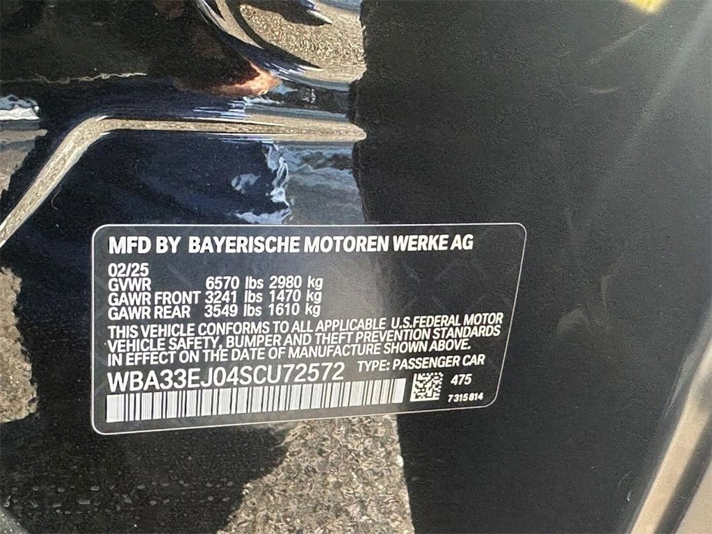 Used 2025 BMW 760i xDrive image 37