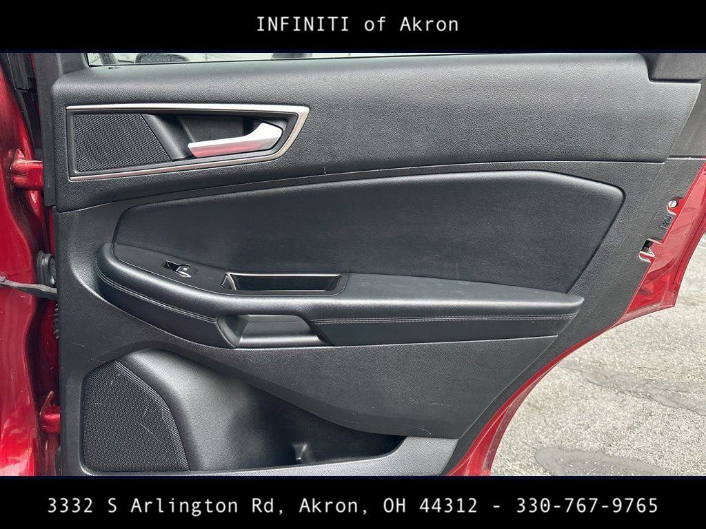 Used 2015 Ford Edge SEL w/ Equipment Group 201A image 29