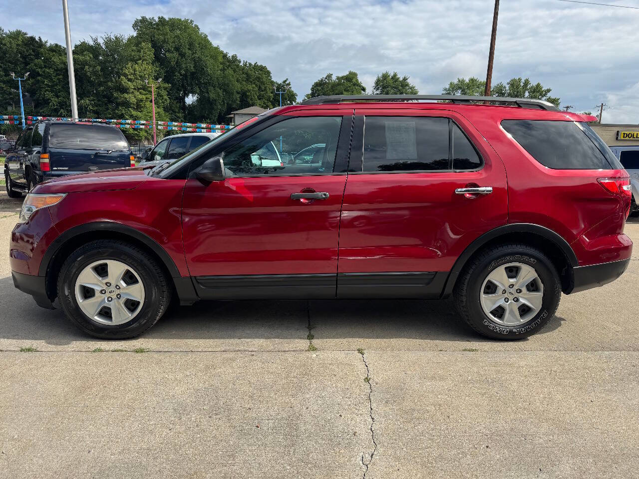 Used 2013 Ford Explorer FWD w/ Class III Trailer Tow Pkg image 4