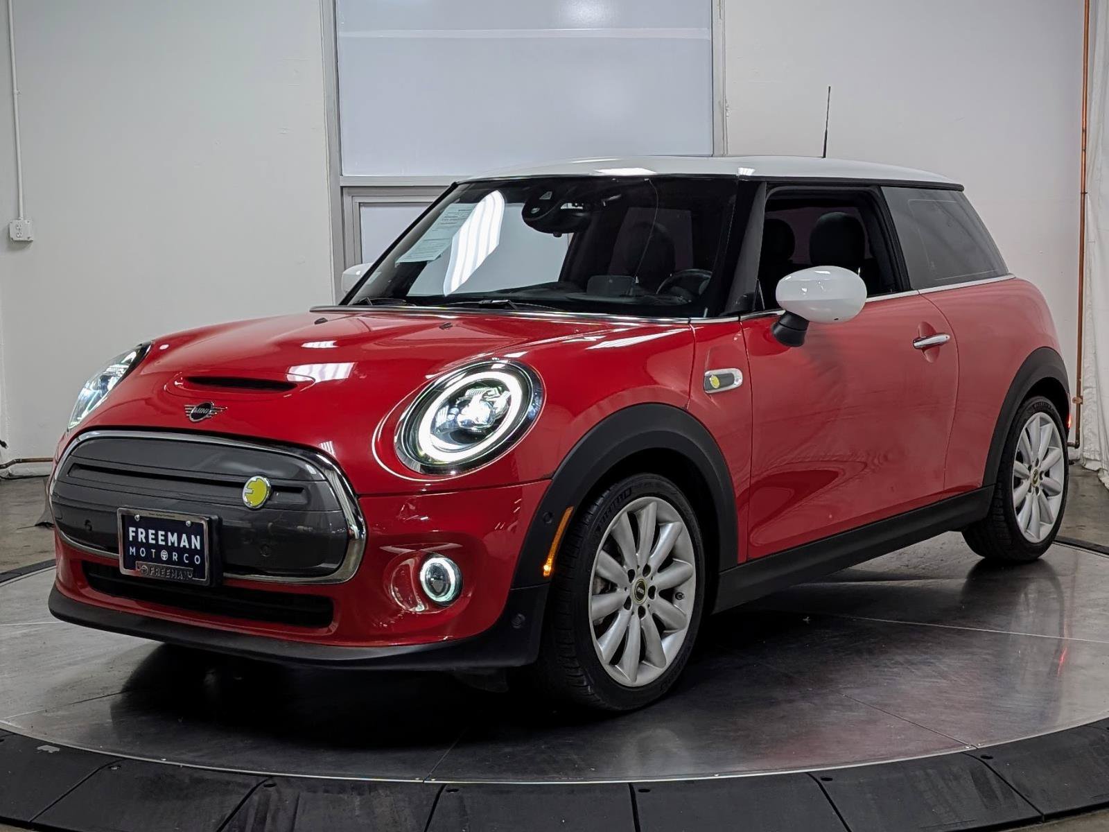 Used 2021 MINI Cooper SE w/ 8.8" Touchscreen Nav Package FWD image 4