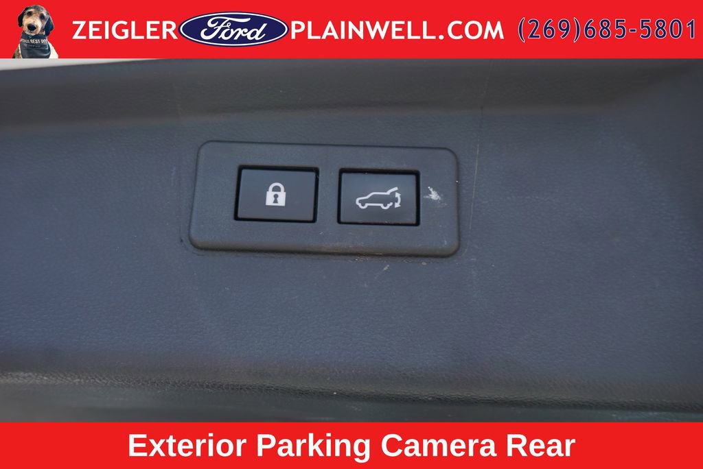 Used 2023 Subaru Outback Premium AWD/4WD image 11
