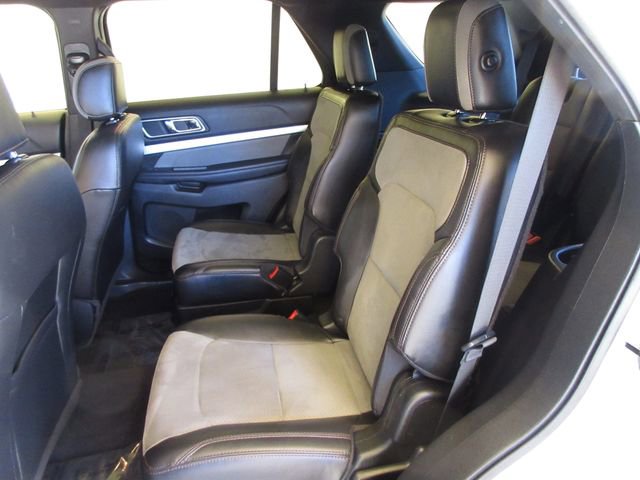 Used 2017 Ford Explorer XLT w/ Equipment Group 202A image 26