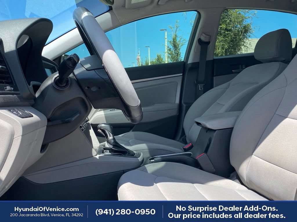 Used 2018 Hyundai Elantra Value Edition FWD image 2