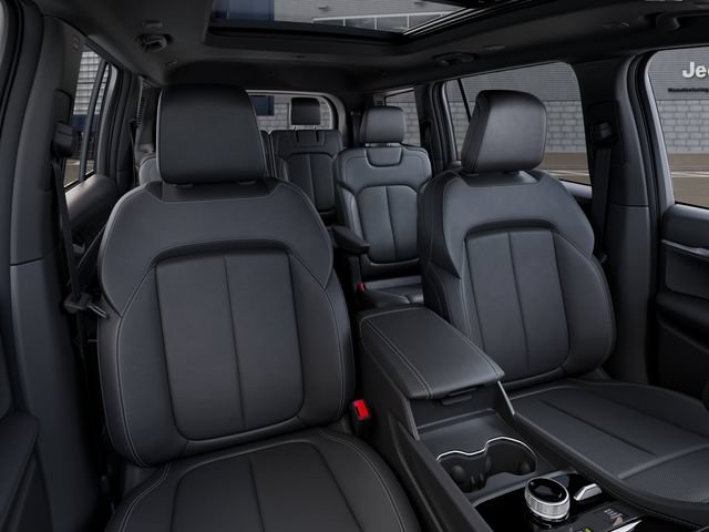 New 2026 Jeep Grand Cherokee L Limited AWD/4WD image 9