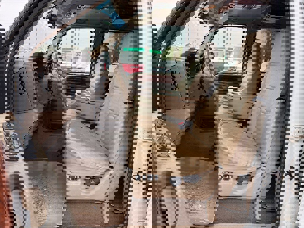 Used 2002 Ford Excursion Limited image 18