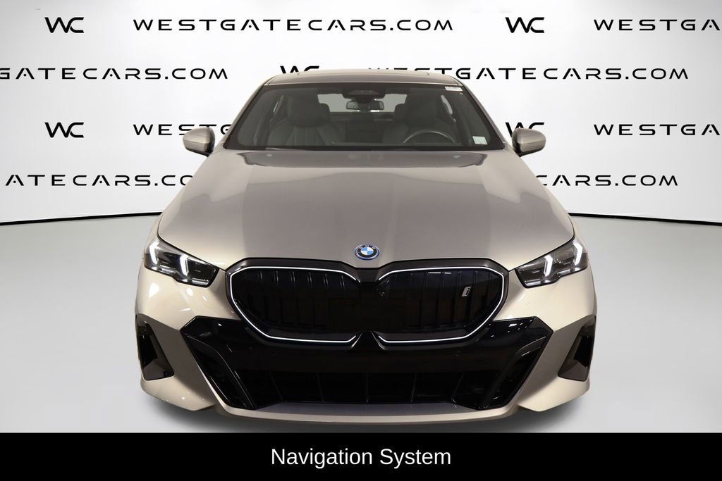 Used 2024 BMW i5 eDrive40i w/ M Sport Package image 2