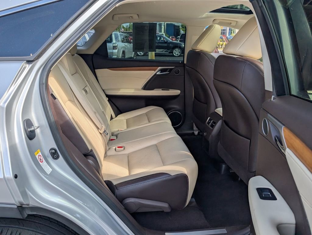 Used 2017 Lexus RX 450h AWD image 17