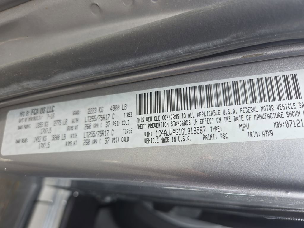 Used 2016 Jeep Wrangler Sport AWD/4WD image 15