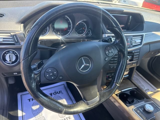 Used 2010 Mercedes-Benz E 550 4MATIC Sedan image 14