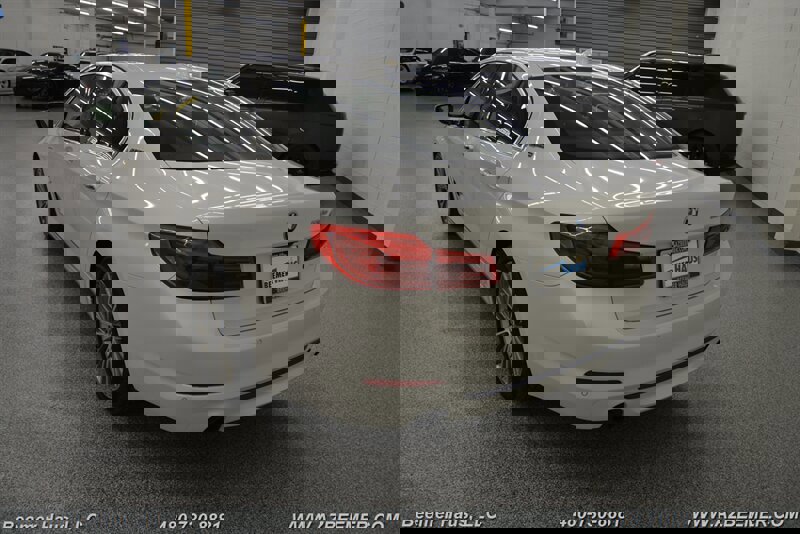 Used 2018 BMW 530e iPerformance image 11