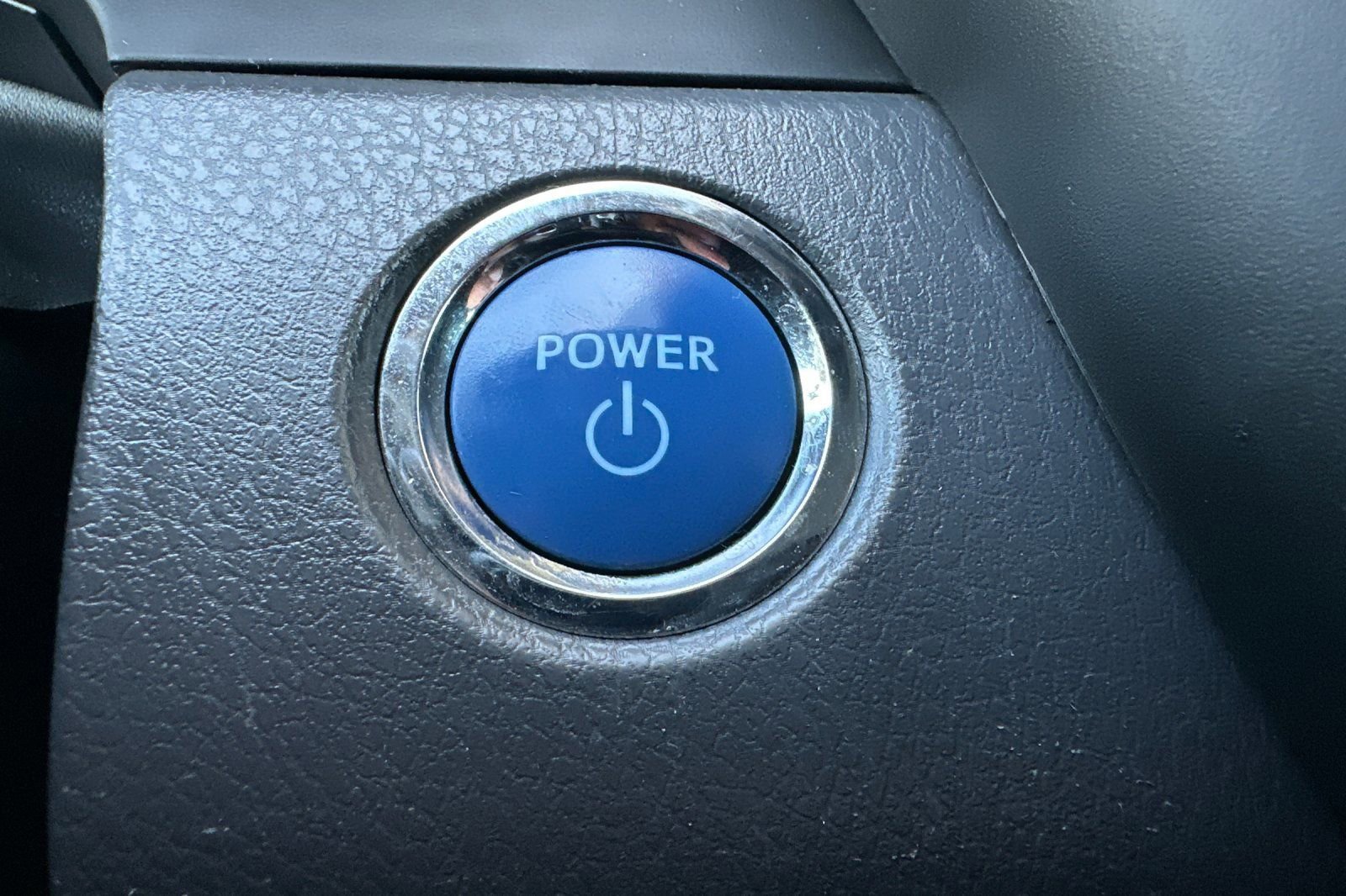 Used 2020 Toyota Camry XLE image 22