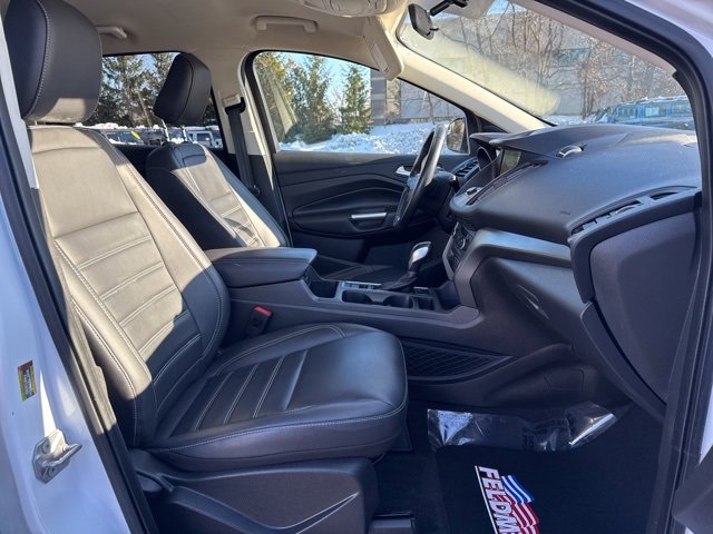 Used 2019 Ford Escape SEL image 24