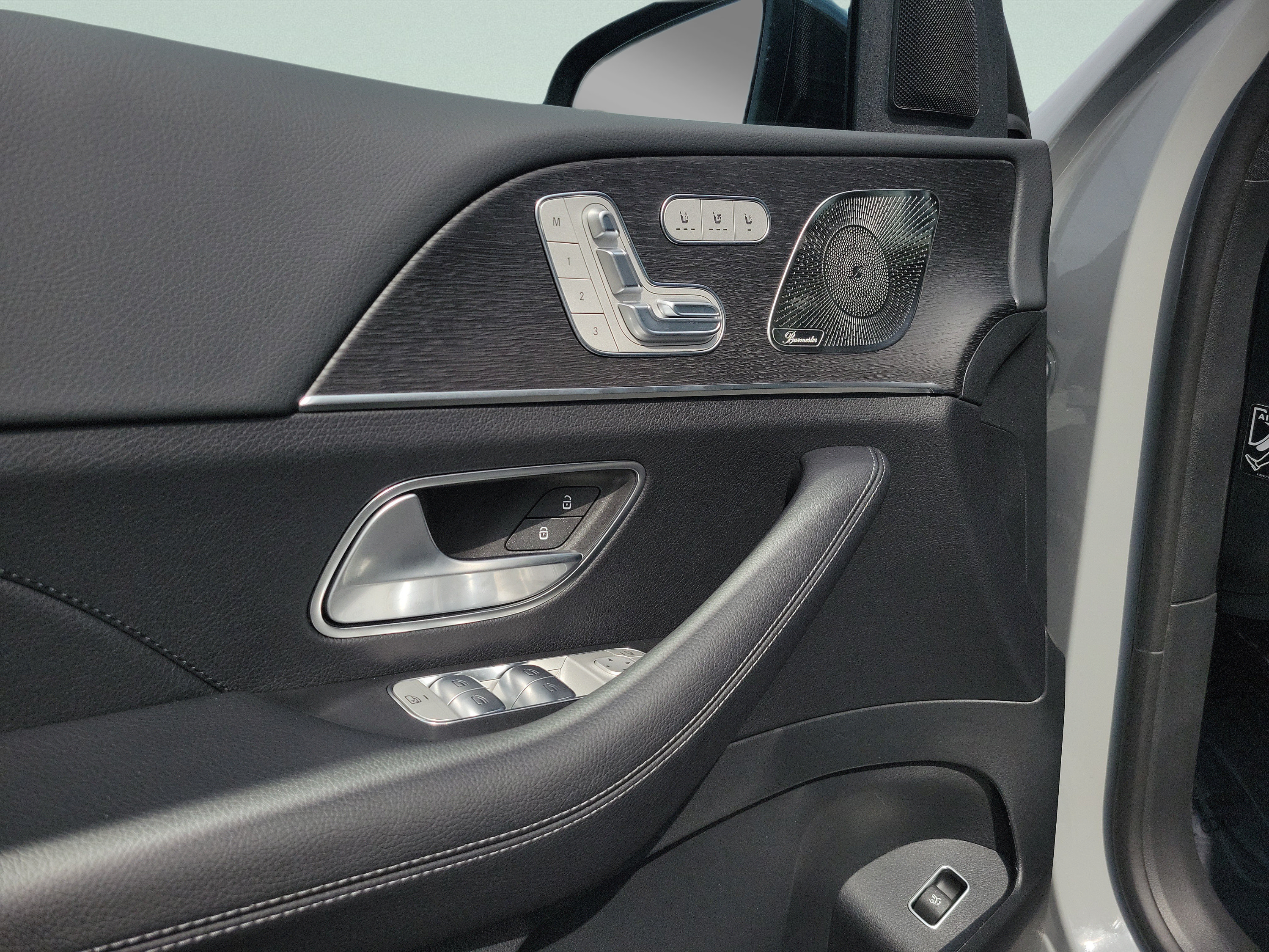 New 2026 Mercedes-Benz GLS 450 4MATIC image 17