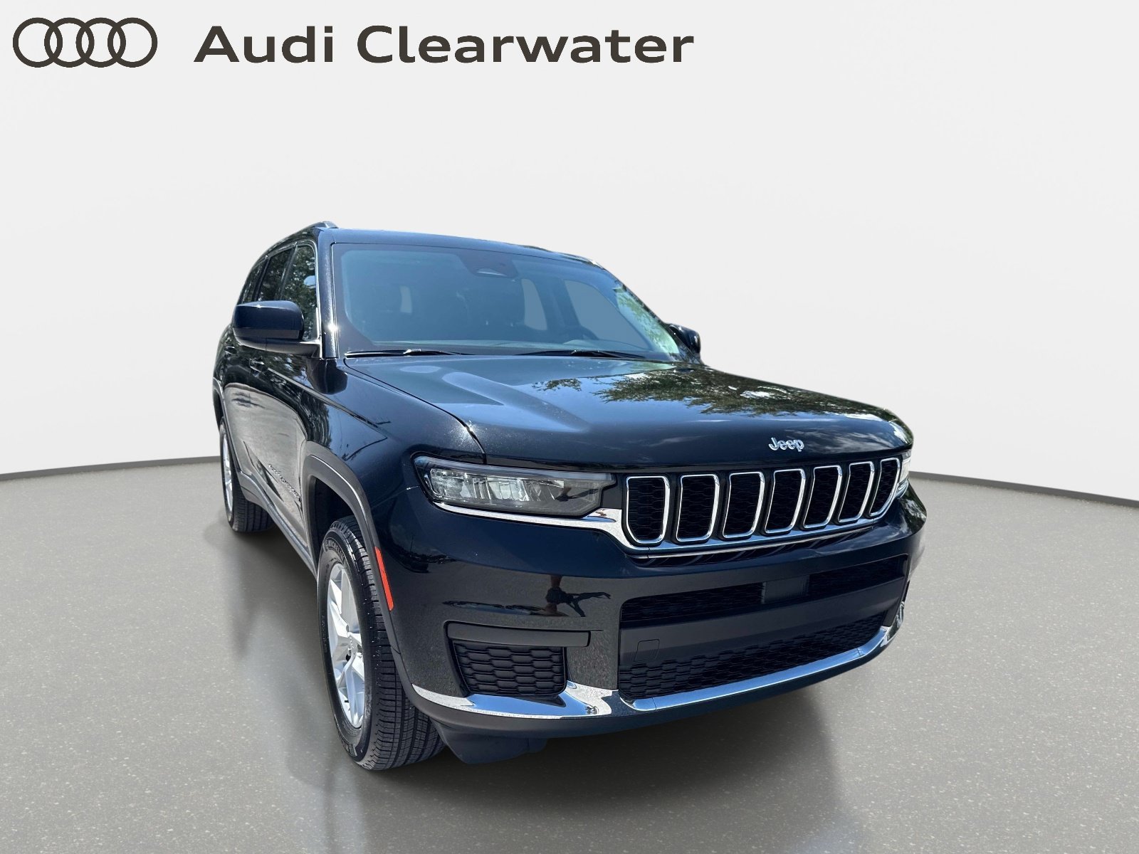 Used 2023 Jeep Grand Cherokee L Laredo AWD/4WD image 7