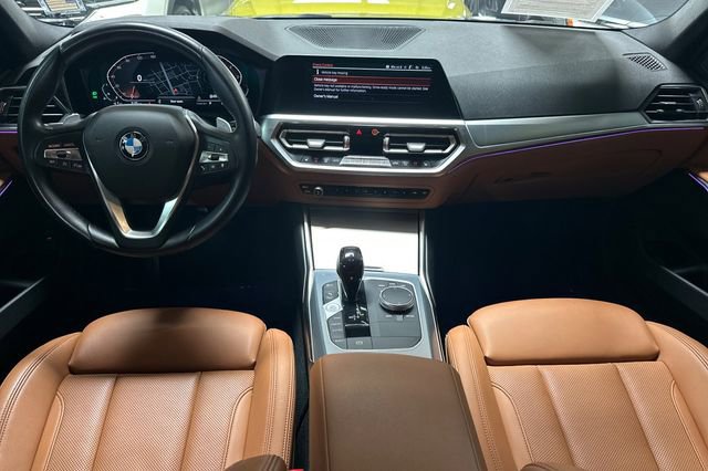 Used 2022 BMW 330i Sedan w/ Driving Assistance Package RWD image 16