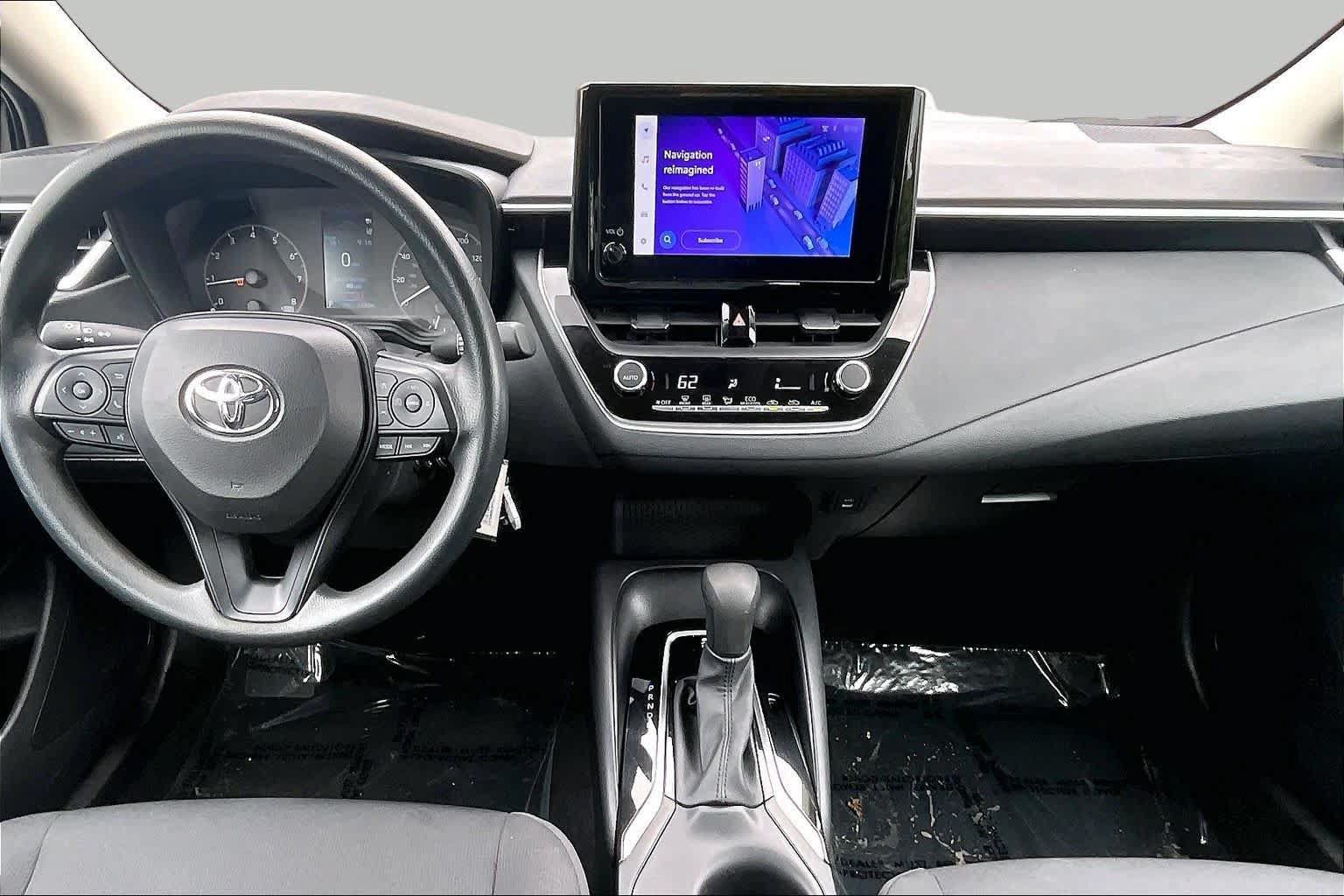 Used 2023 Toyota Corolla LE FWD image 15