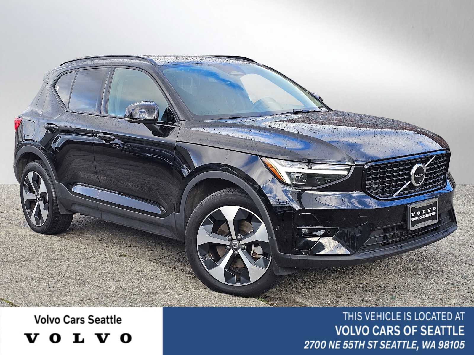 Used 2025 Volvo XC40 B5 Plus w/ Protection Package Premier
