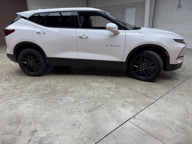 Used 2023 Chevrolet Blazer LT image 6