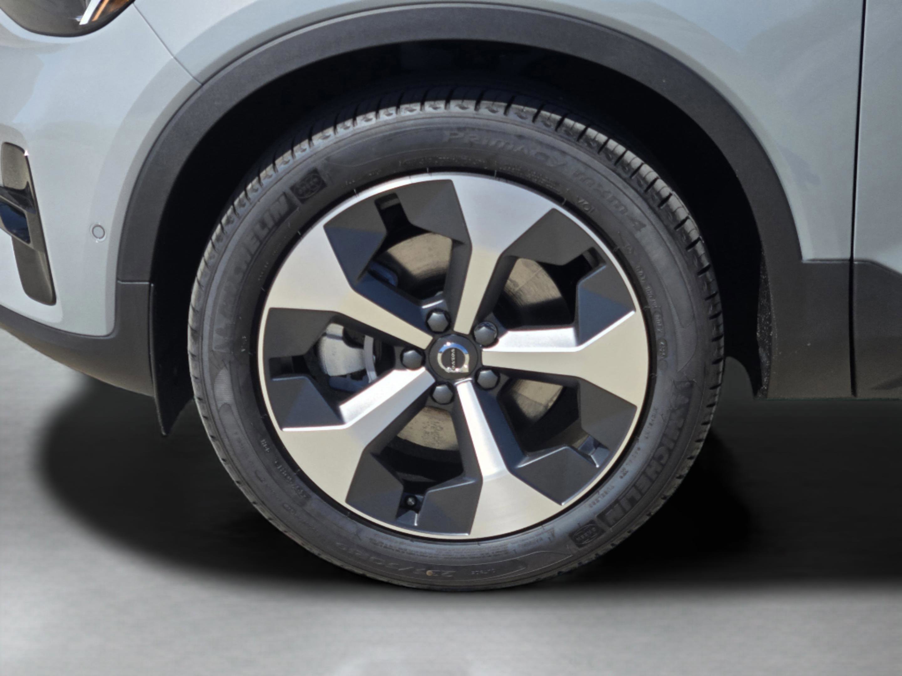 New 2026 Volvo XC40 B5 Plus w/ Protection Package Premier image 14