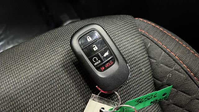 Used 2023 Honda Pilot Sport image 20