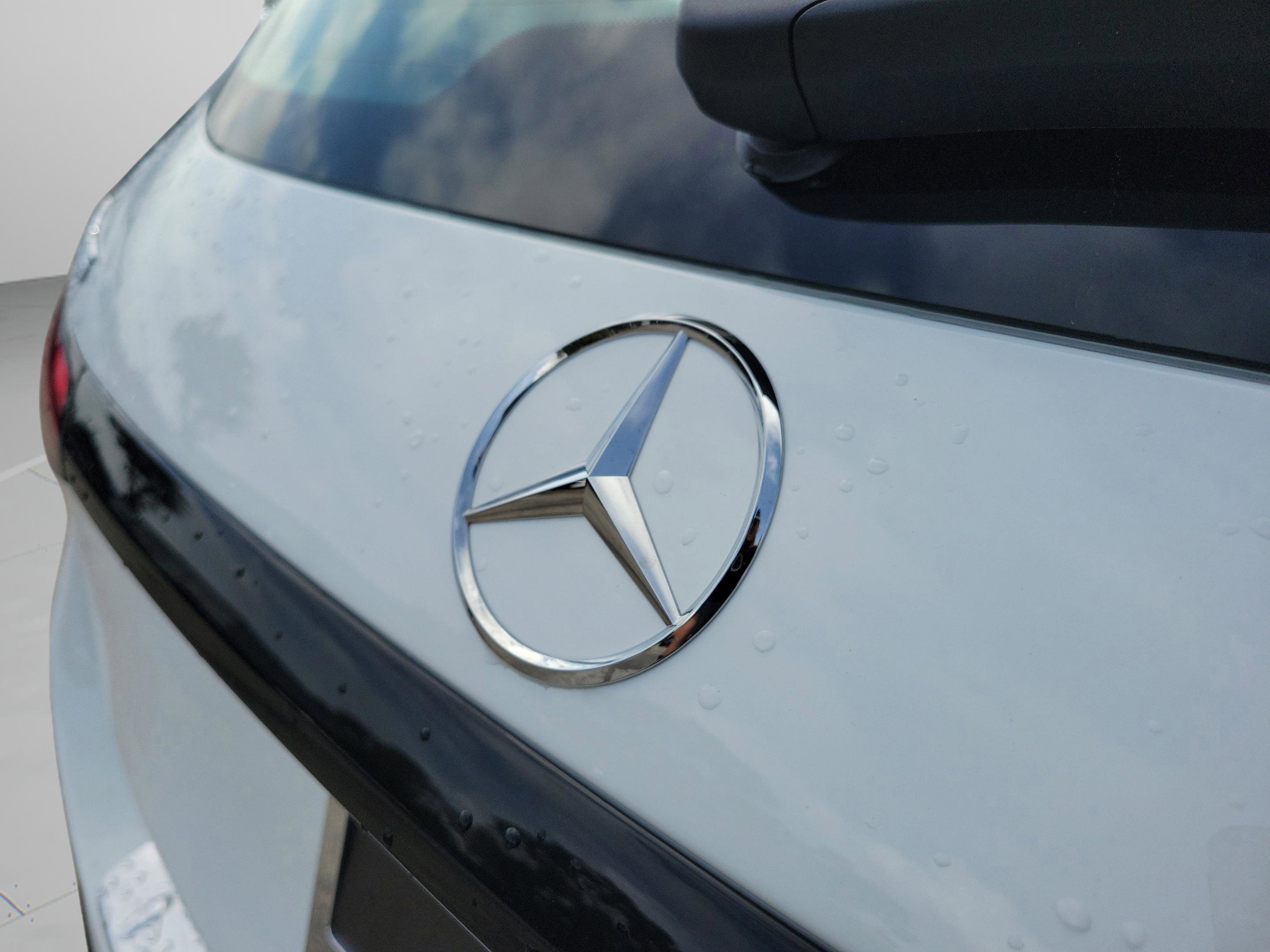 New 2026 Mercedes-Benz GLC 43 AMG 4MATIC image 8