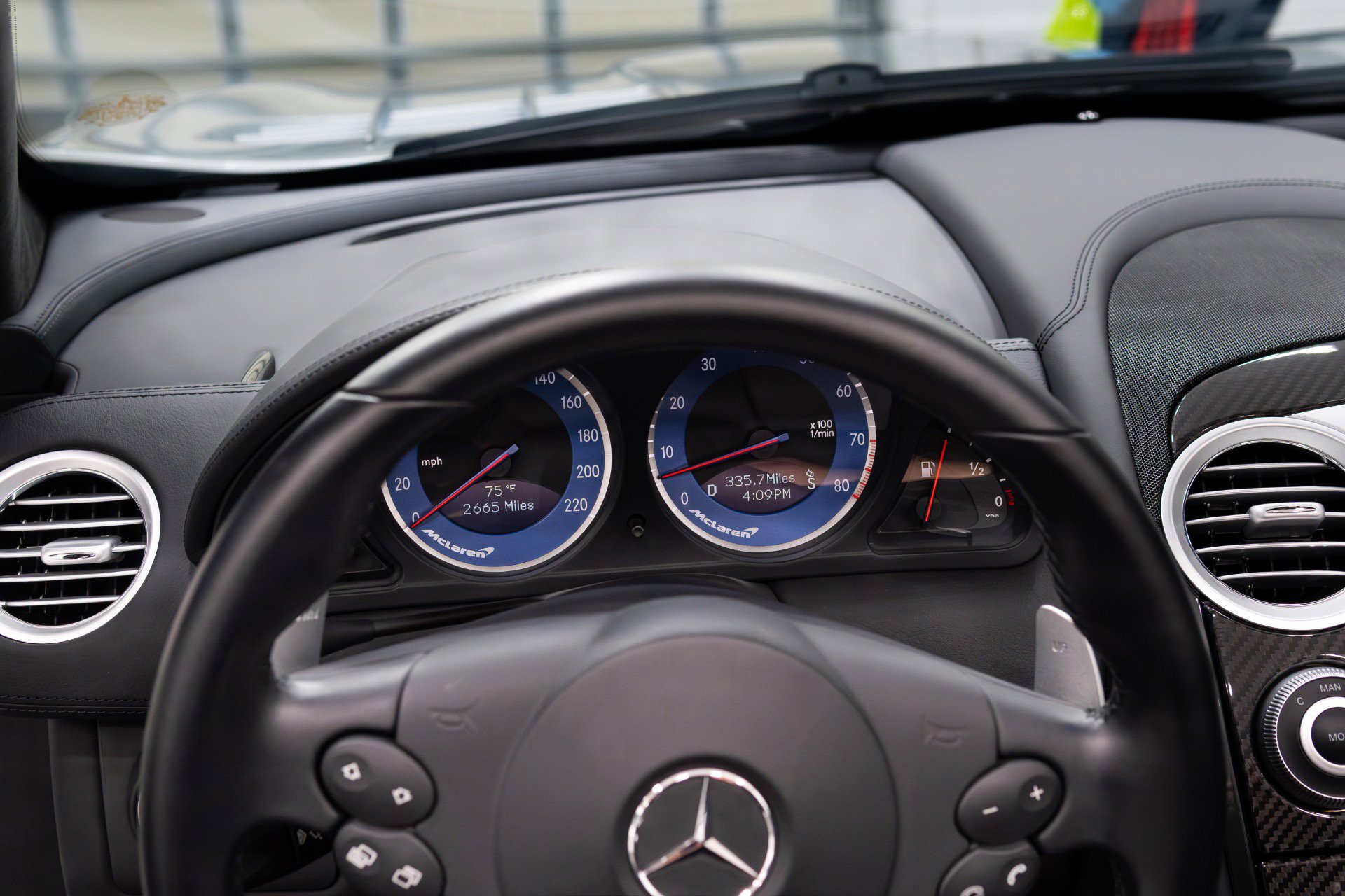 Used 2009 Mercedes-Benz SLR image 66