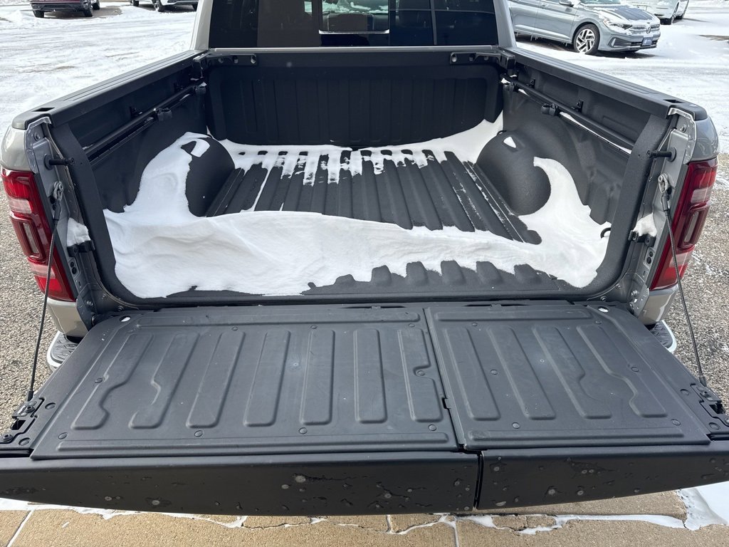 Used 2022 RAM 1500 Limited image 12