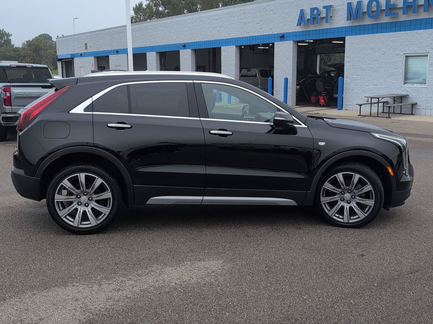 Used 2022 Cadillac XT4 Premium Luxury w/ Sun And Sound Package AWD/4WD image 9