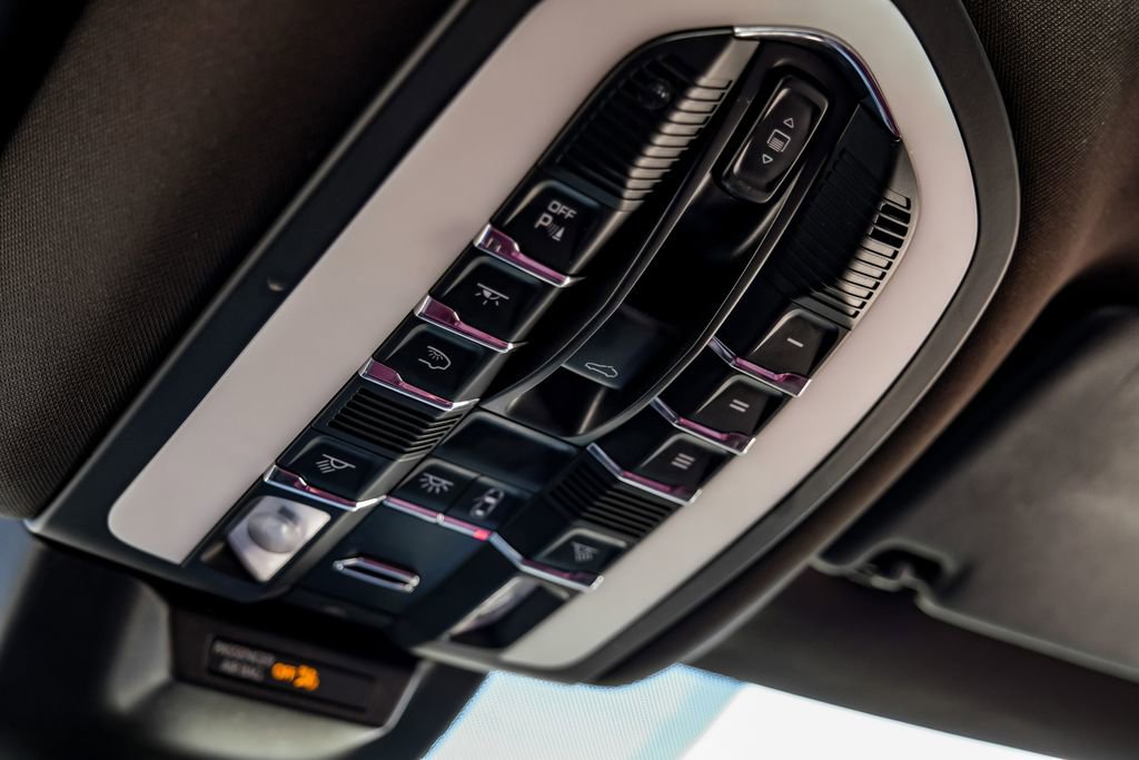 Used 2021 Porsche Macan GTS image 20