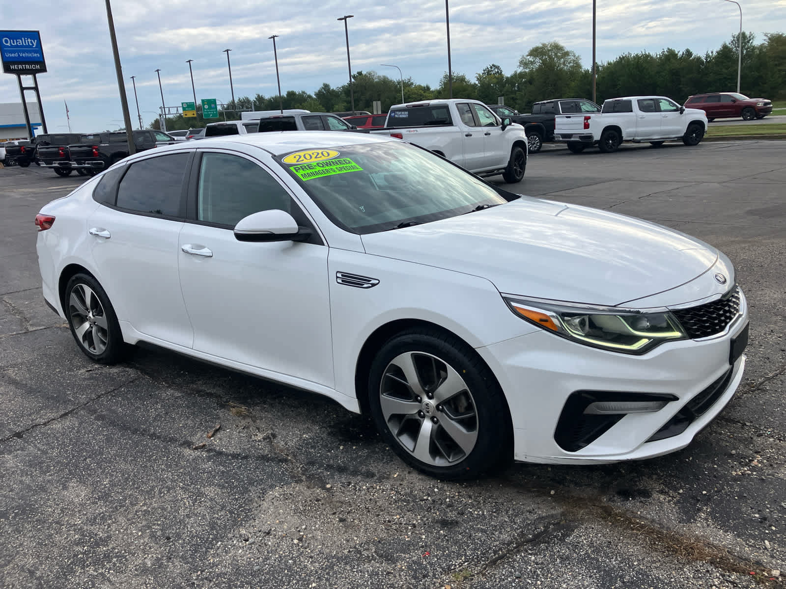 Used 2020 Kia Optima S FWD image 2
