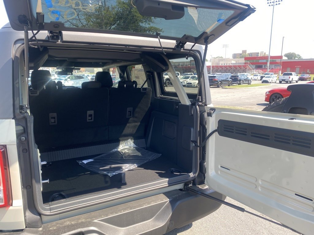 New 2025 Ford Bronco Big Bend image 9