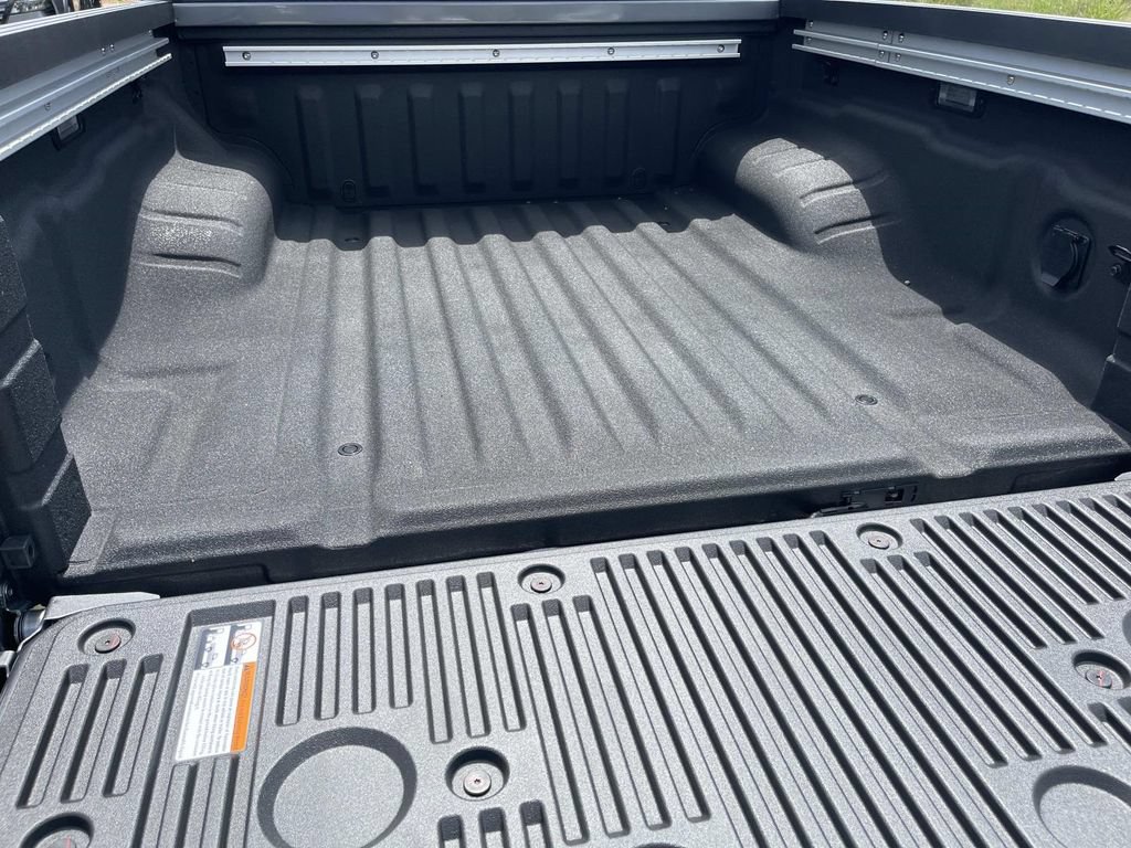 New 2026 Nissan Frontier SV w/ SV Convenience Package RWD image 12