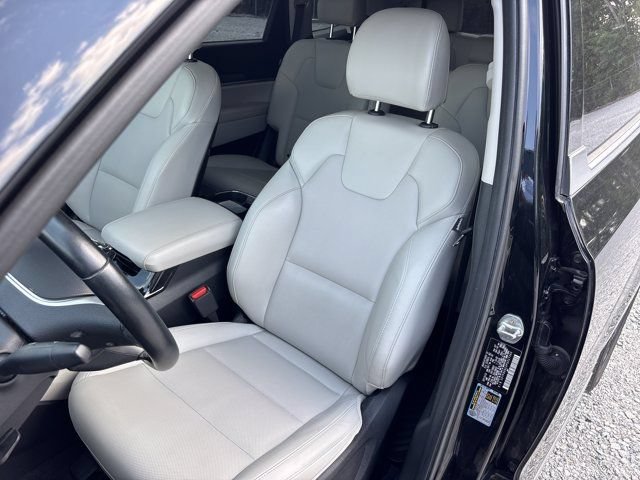 Used 2023 Kia Telluride S AWD/4WD image 16