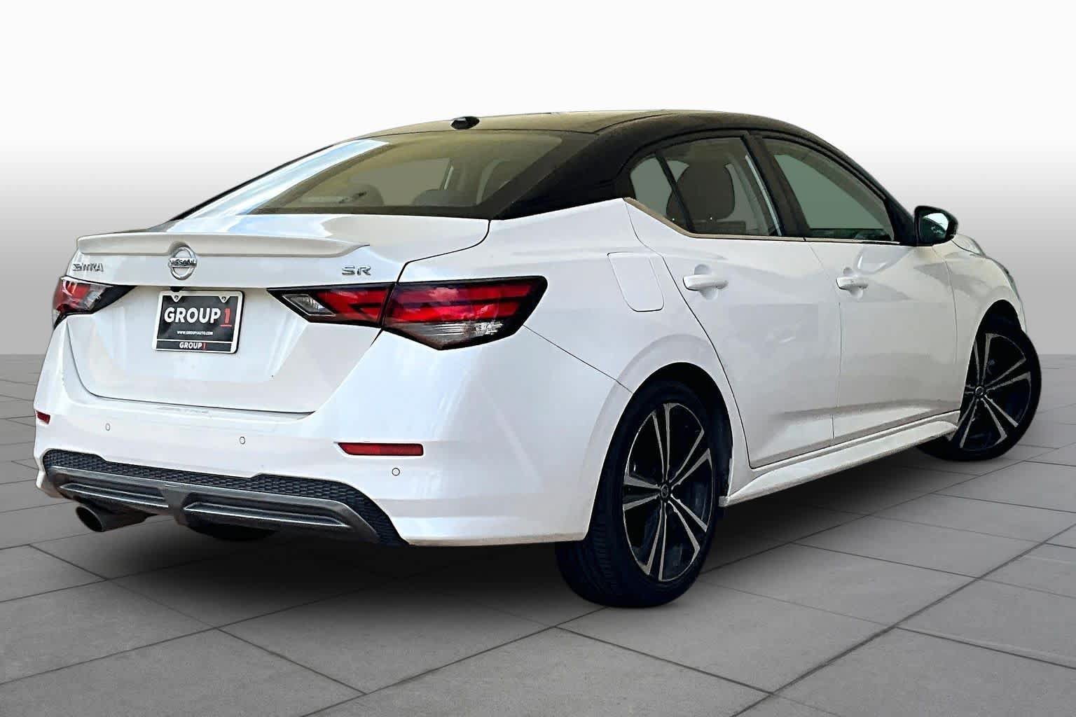 Used 2021 Nissan Sentra SR FWD image 12