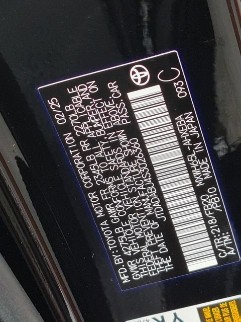Certified 2025 Toyota Prius LE AWD/4WD image 31
