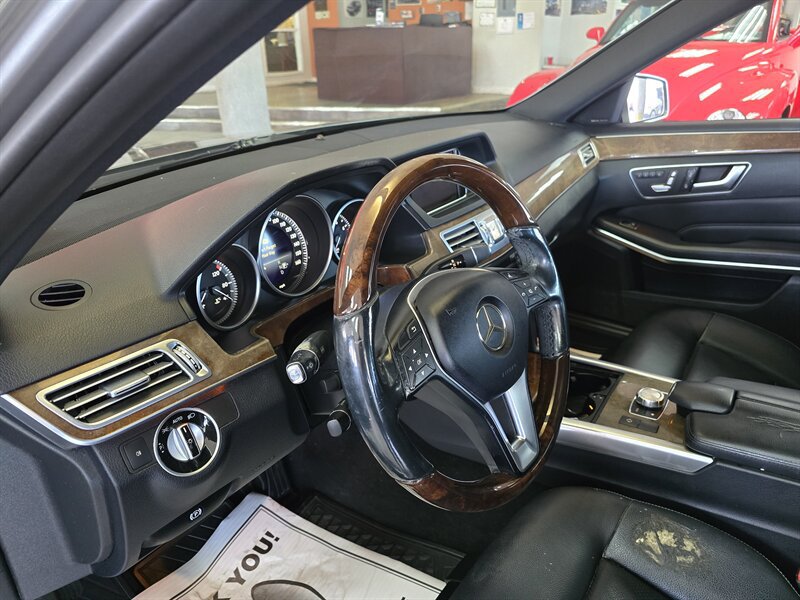 Used 2014 Mercedes-Benz E 350 4MATIC Sedan image 9