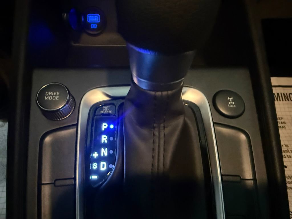 Used 2023 Hyundai Kona SEL w/ Cargo Package image 38