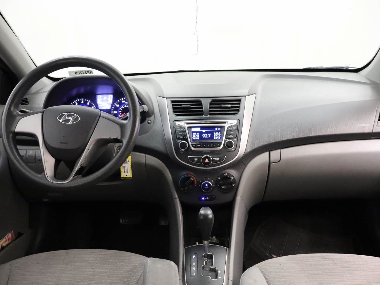 Used 2015 Hyundai Accent GLS FWD image 6