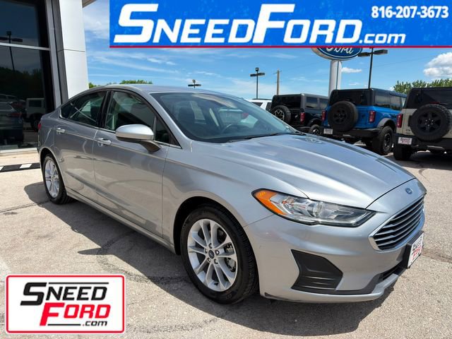 Used 2020 Ford Fusion SE FWD image 1