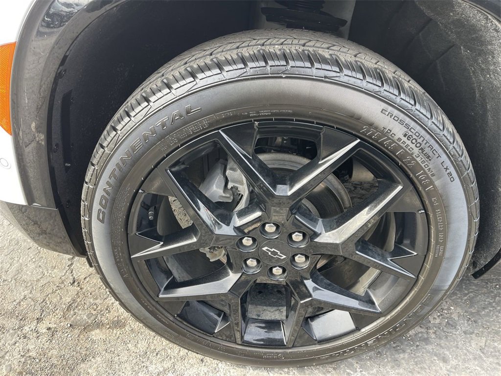 Used 2024 Chevrolet Traverse RS w/ LPO, Floor Liner Package image 2