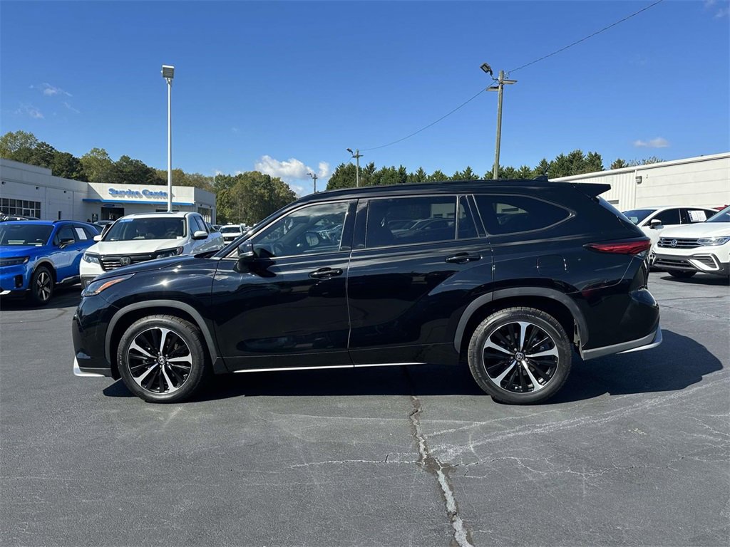 Used 2022 Toyota Highlander XSE image 24