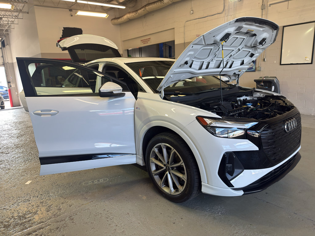 Used 2022 Audi Q4 e-tron Premium Plus AWD/4WD image 9